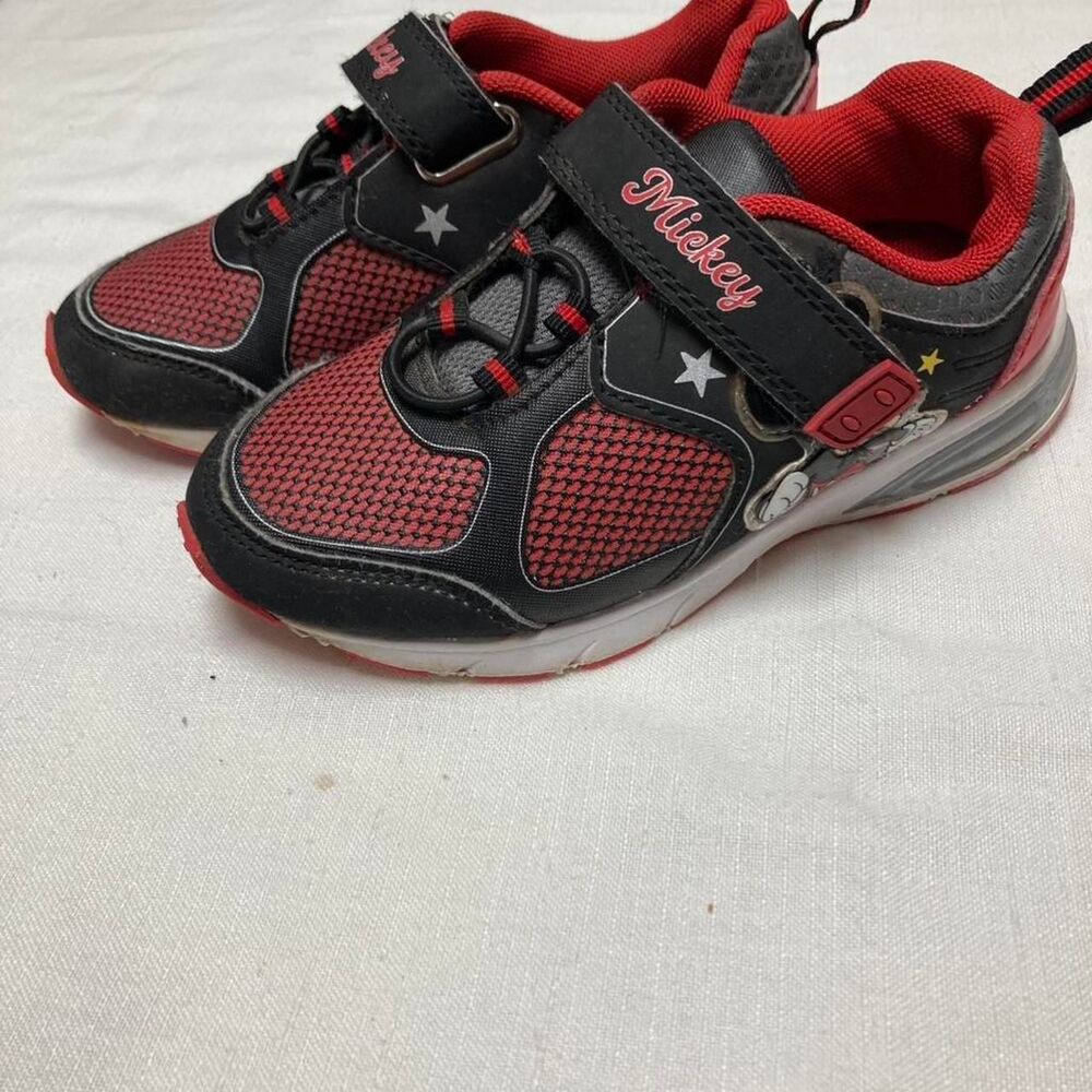 Disney Men's Red and Black Trainers